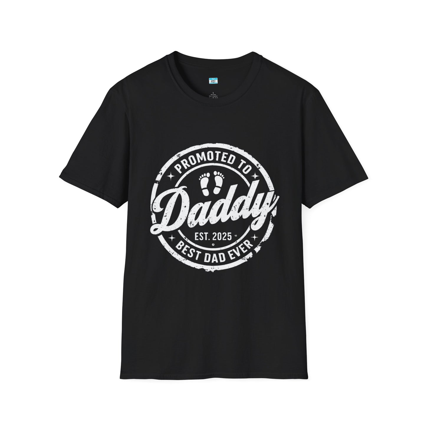 Promoted to Daddy Est. 2025 T-Shirt – New Dad Gift, First Father’s Day Tee, Best Dad Ever Shirt