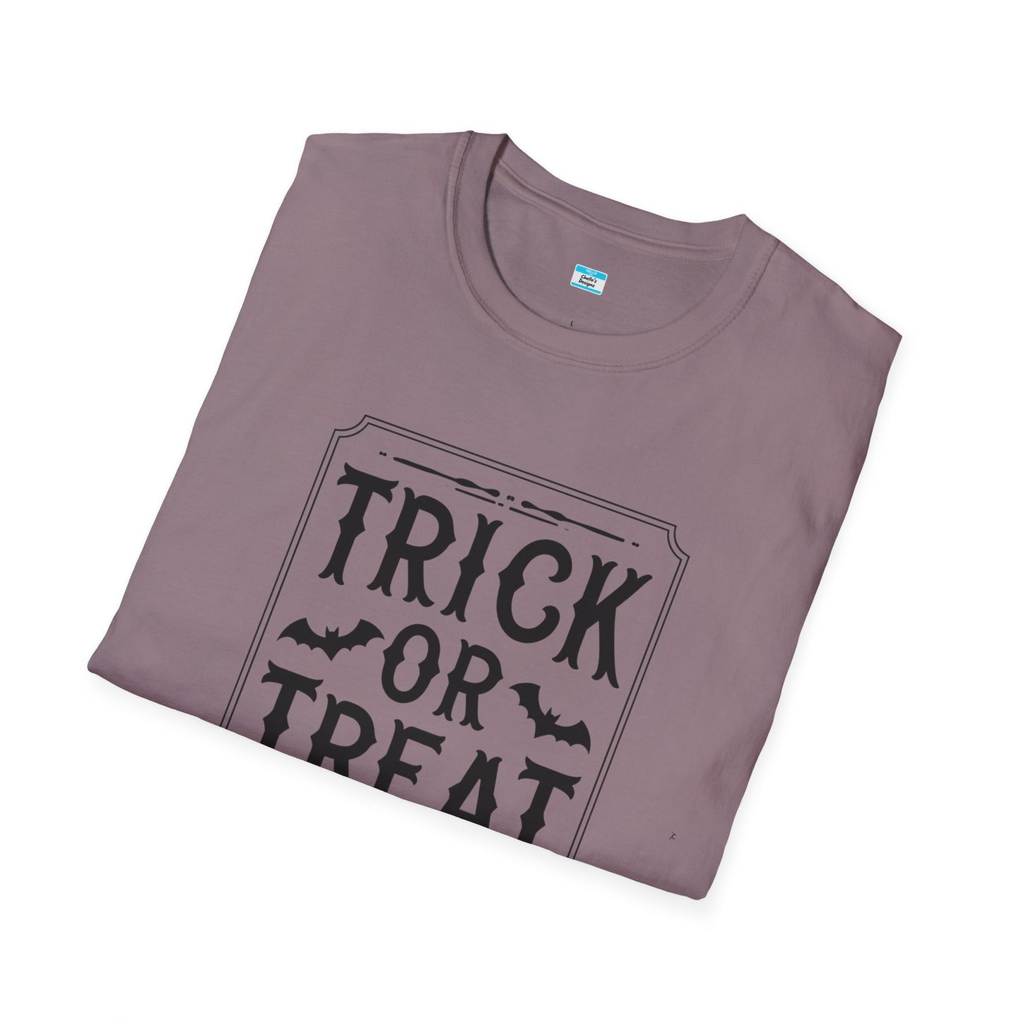 Funny Halloween “Trick or Treat Smell My Feet” T-Shirt – Spooky Season Graphic Tee