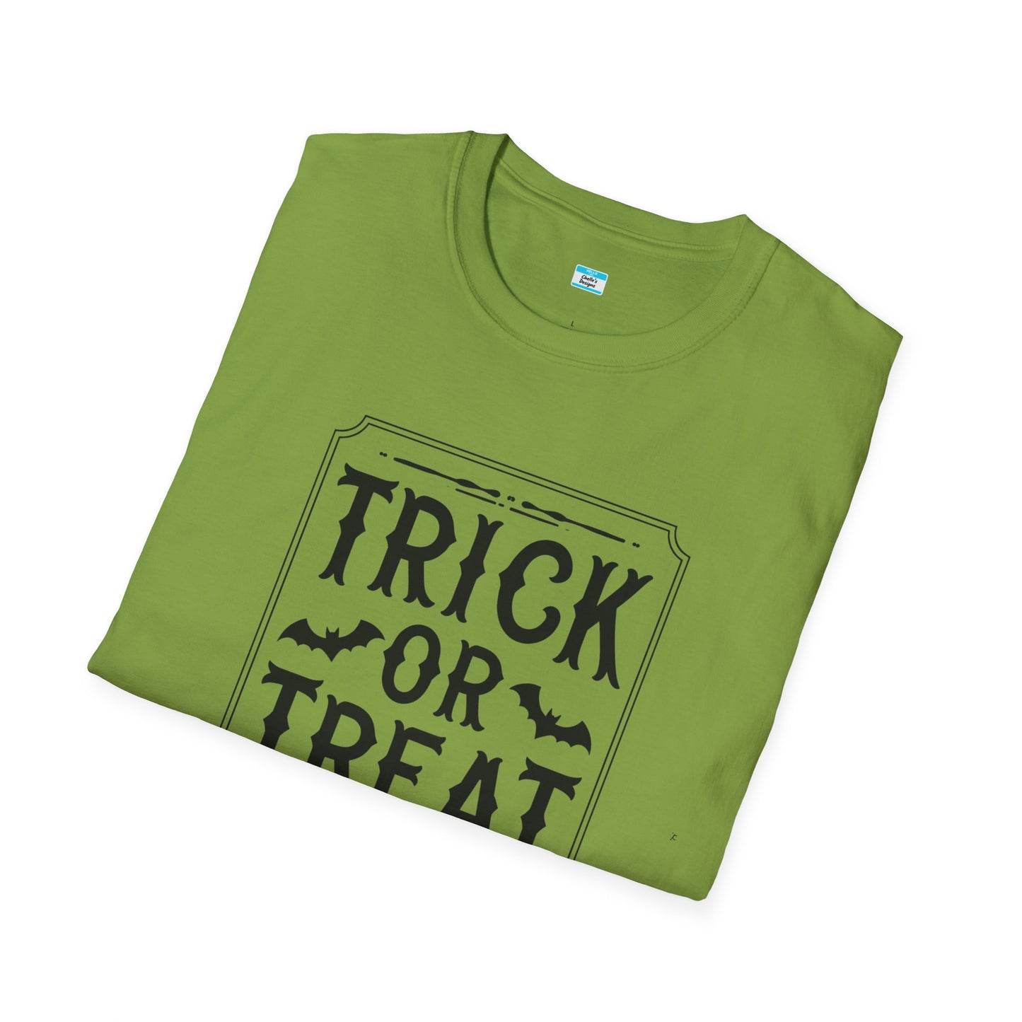 Funny Halloween “Trick or Treat Smell My Feet” T-Shirt – Spooky Season Graphic Tee