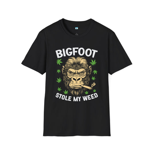 Bigfoot Stole My Weed T-Shirt, Funny 420 Sasquatch Humor Tee