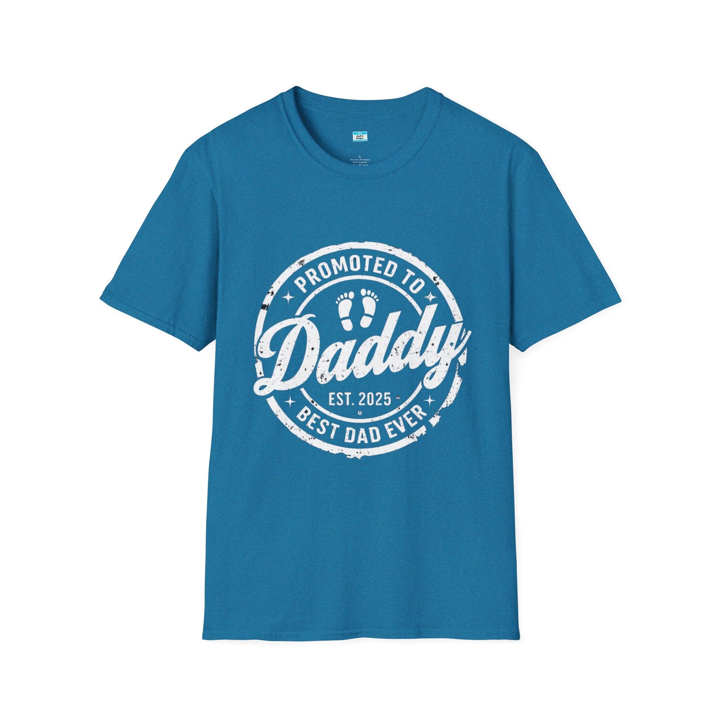 Promoted to Daddy Est. 2025 T-Shirt – New Dad Gift, First Father’s Day Tee, Best Dad Ever Shirt