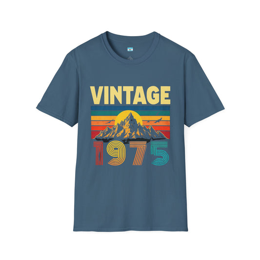 Vintage 1975 T-Shirt – Retro Sunset Mountain 70s Birthday Tee